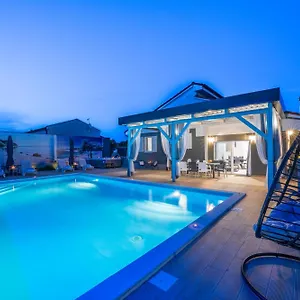 https://villa-beauty.in-istria.net