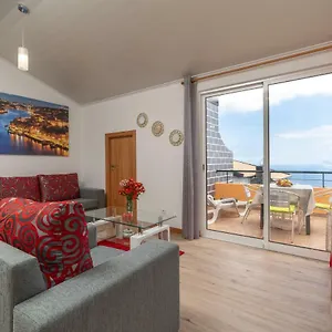 https://casa-guadalupana.madeira-islandshotels.com